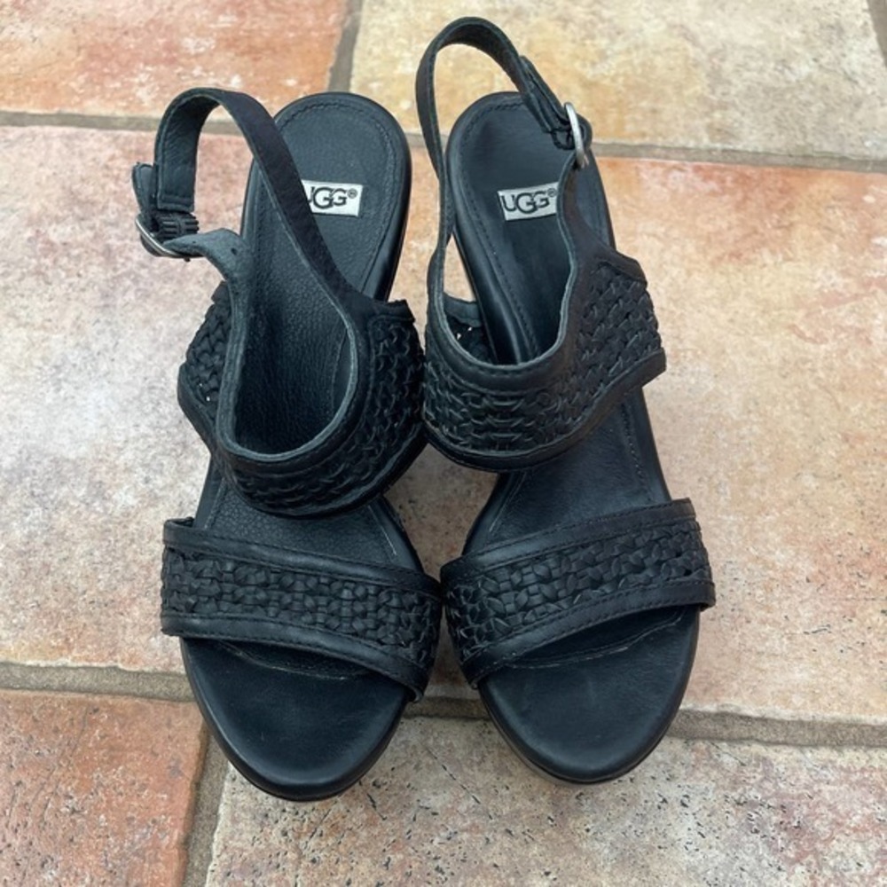 UGG strappy woven buckle wedge sandals size 6.5